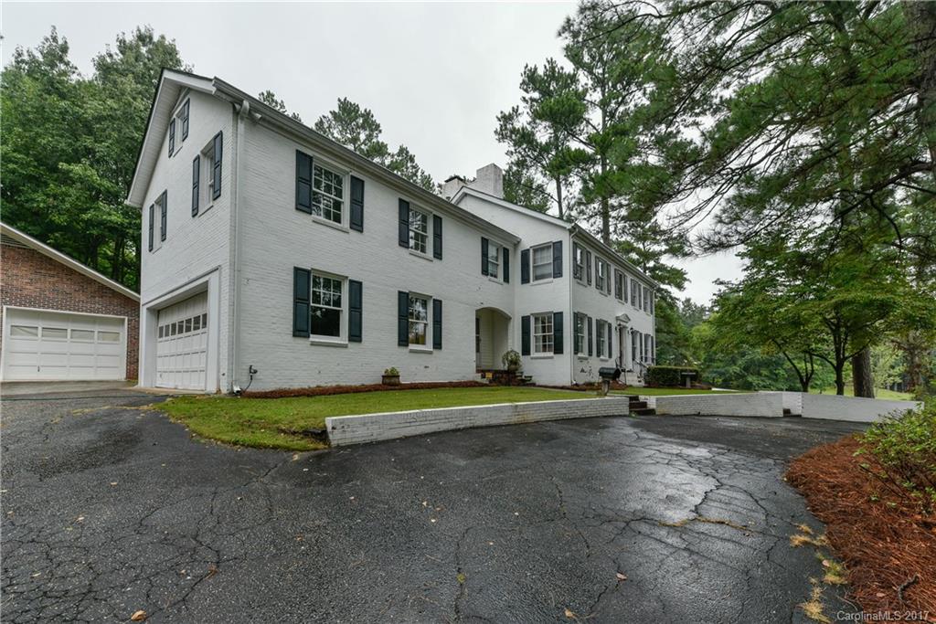 1305 Berkeley Lane Lancaster, SC 29720 - Photo 2 of 24
