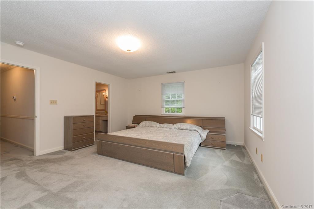 1305 Berkeley Lane Lancaster, SC 29720 - Photo 11 of 24