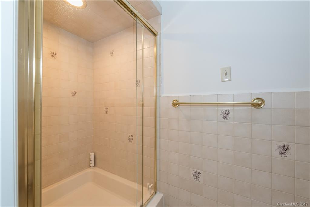 1305 Berkeley Lane Lancaster, SC 29720 - Photo 13 of 24