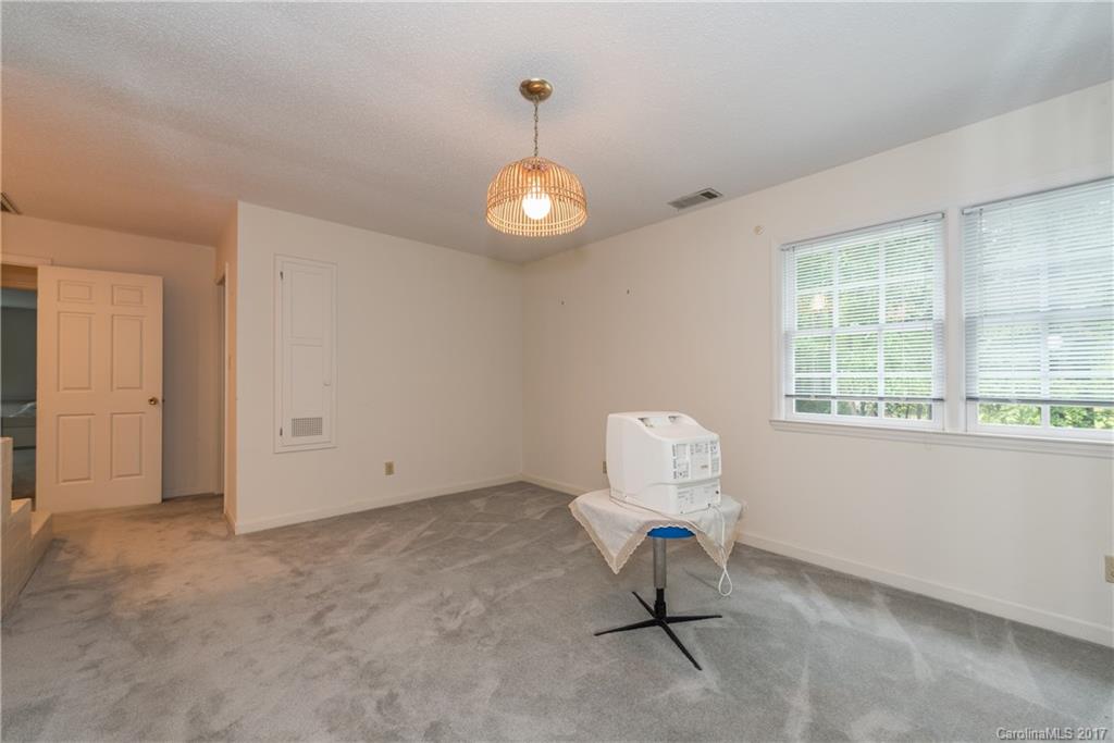 1305 Berkeley Lane Lancaster, SC 29720 - Photo 14 of 24