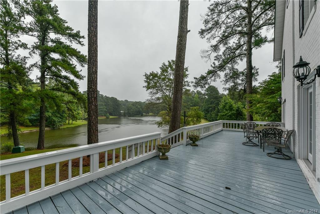 1305 Berkeley Lane Lancaster, SC 29720 - Photo 3 of 24
