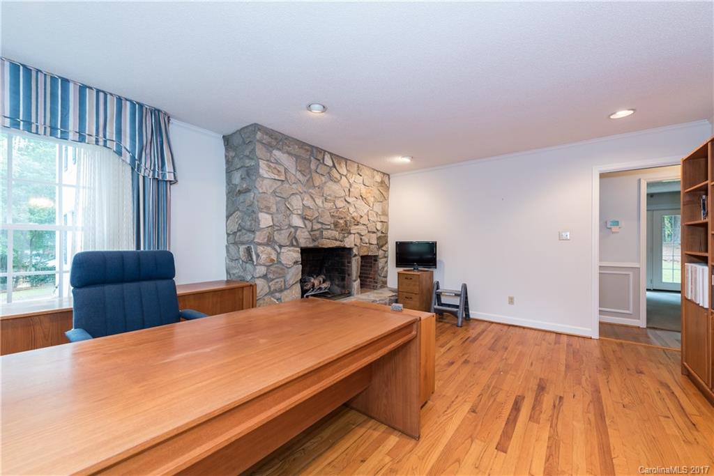 1305 Berkeley Lane Lancaster, SC 29720 - Photo 7 of 24