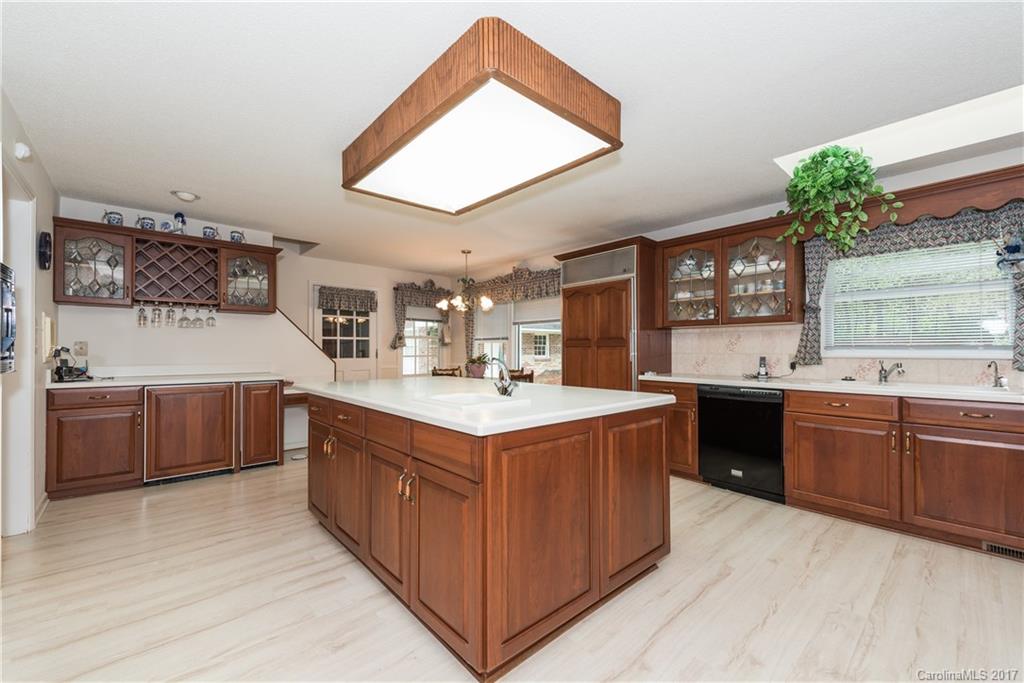 1305 Berkeley Lane Lancaster, SC 29720 - Photo 8 of 24