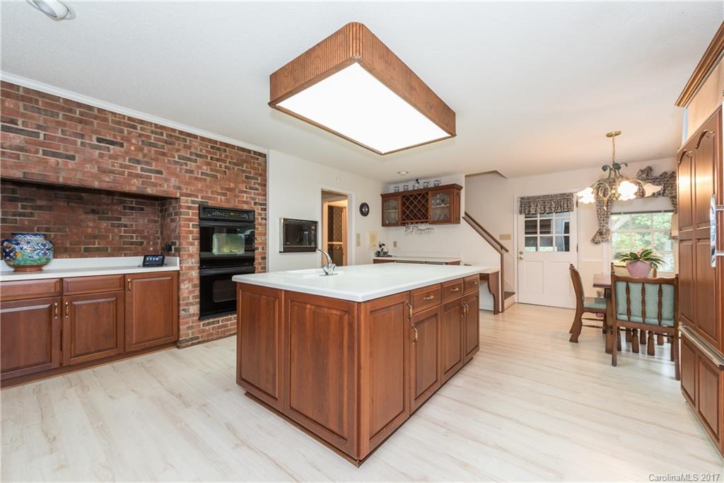 1305 Berkeley Lane Lancaster, SC 29720 - Photo 9 of 24