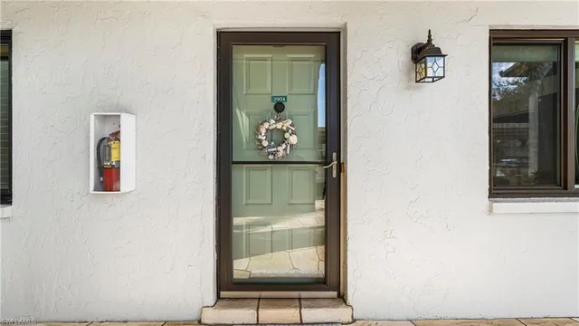 $250,000 | 2904 Kings Lake Boulevard, Unit 2904, Naples, FL 34112