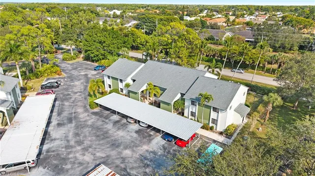 $270,000 | 2904 Kings Lake Boulevard, Unit 2904, Naples, FL 34112