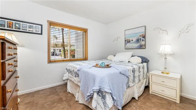 $250,000 | 2904 Kings Lake Boulevard, Unit 2904, Naples, FL 34112