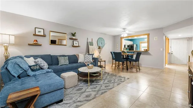 $270,000 | 2904 Kings Lake Boulevard, Unit 2904, Naples, FL 34112