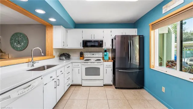 $270,000 | 2904 Kings Lake Boulevard, Unit 2904, Naples, FL 34112