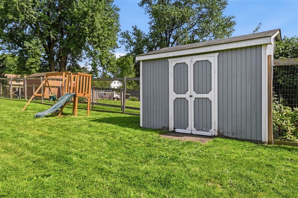 308 Erin Street Pittsburgh, PA 15209 - Photo 41 of 46 Great storage shed