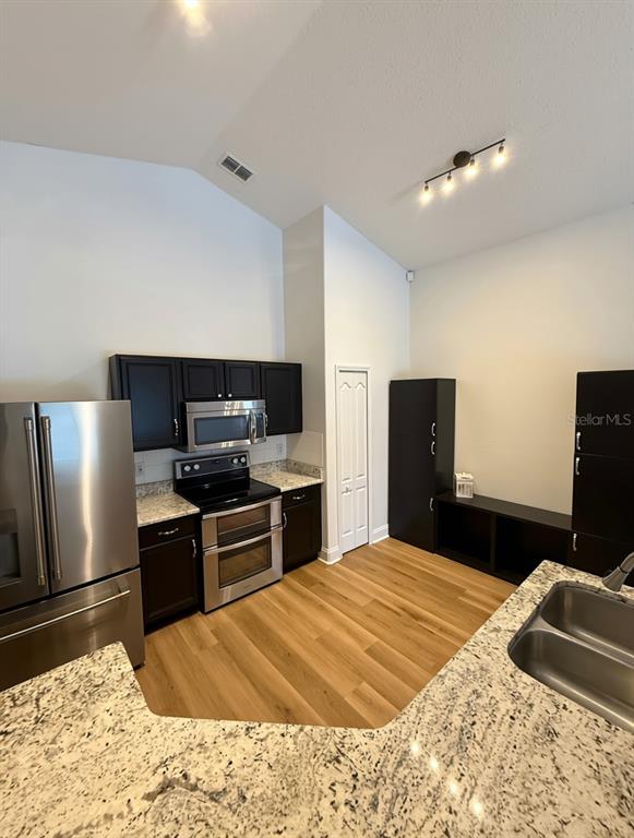 5325 Watson Road Riverview, FL 33578 - Photo 9 of 36 Gallery Image 9