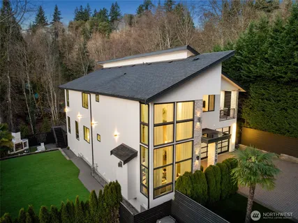 $2,499,999 | 11210 Southeast 74th Street, Newcastle, WA 98056