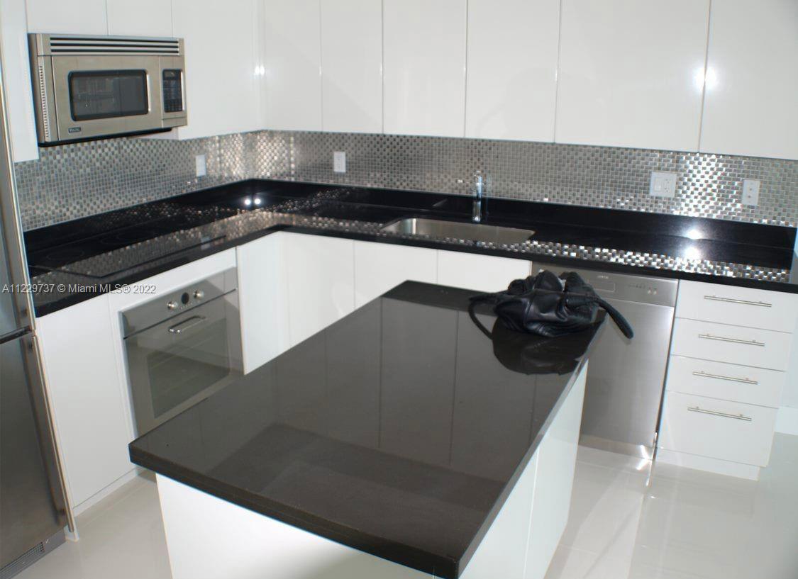 92 Southwest 3rd Street, Unit 3111 Miami, FL 33130 - Photo 8 of 15 Gallery Image 8