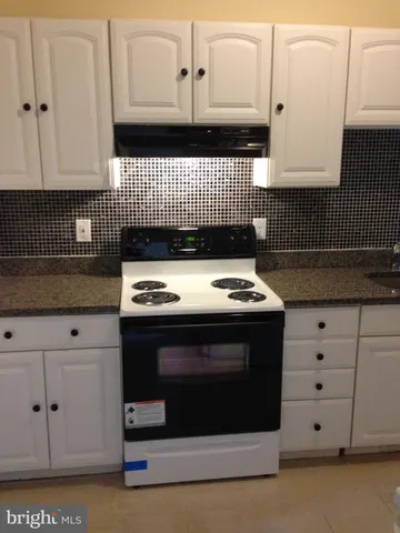 $1,900 | 415 Normandy Avenue, Baltimore, MD 21229