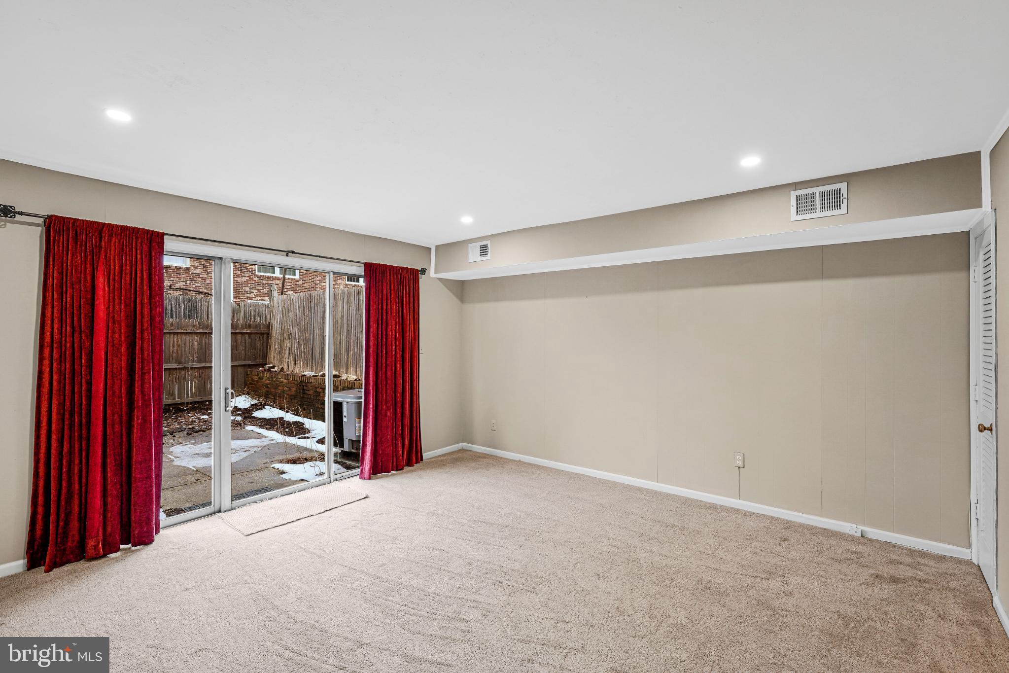 8330 Darlington Court, Unit 467 Springfield, VA 22152 - Photo 9 of 23 Spacious room with natural light and access out...
