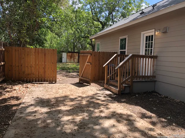 $1,700 | 1922 Virginia, San Antonio, TX 78203