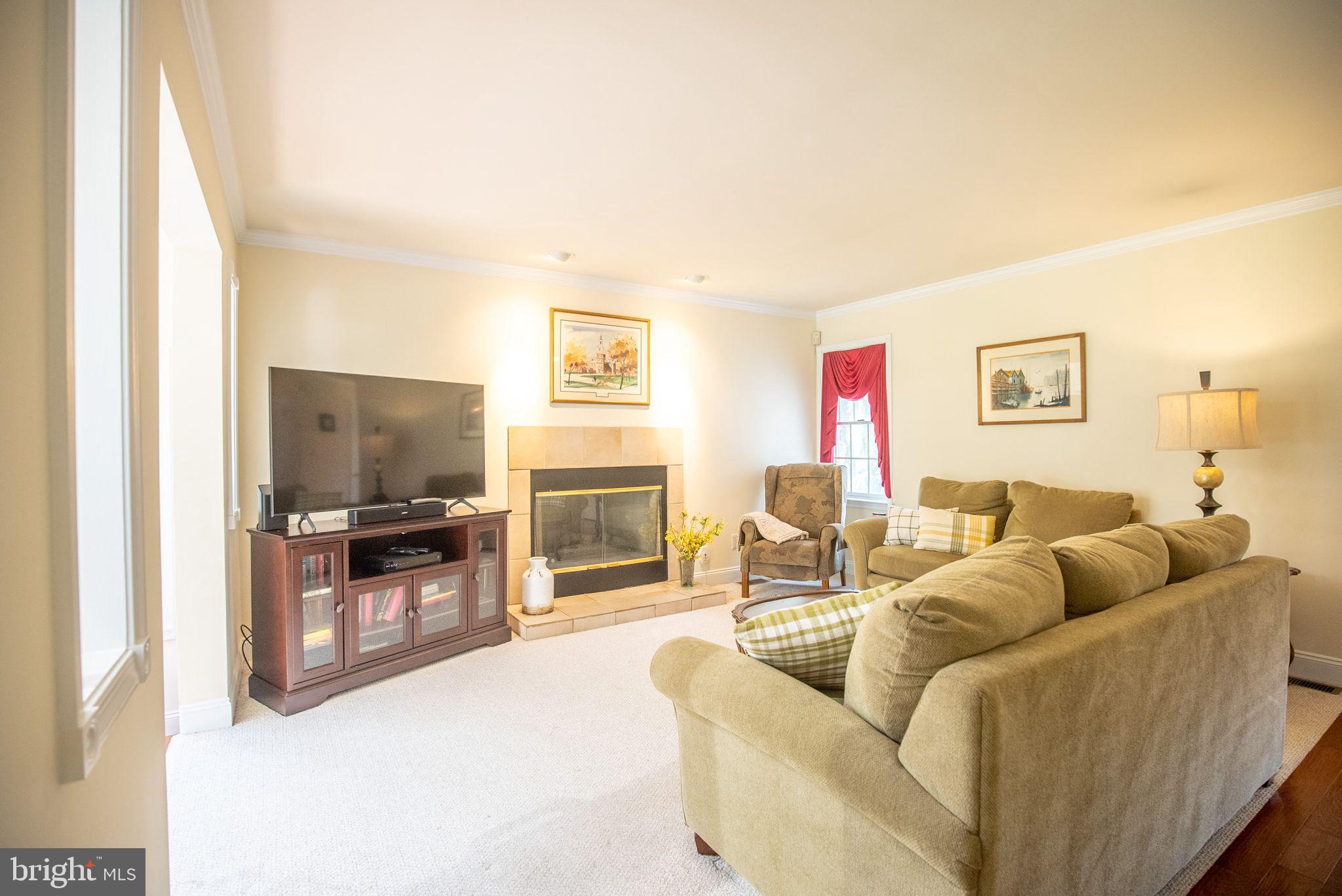 241 Bells Lake Road Turnersville, NJ 08012 - Photo 13 of 33 Gathering Room View 2