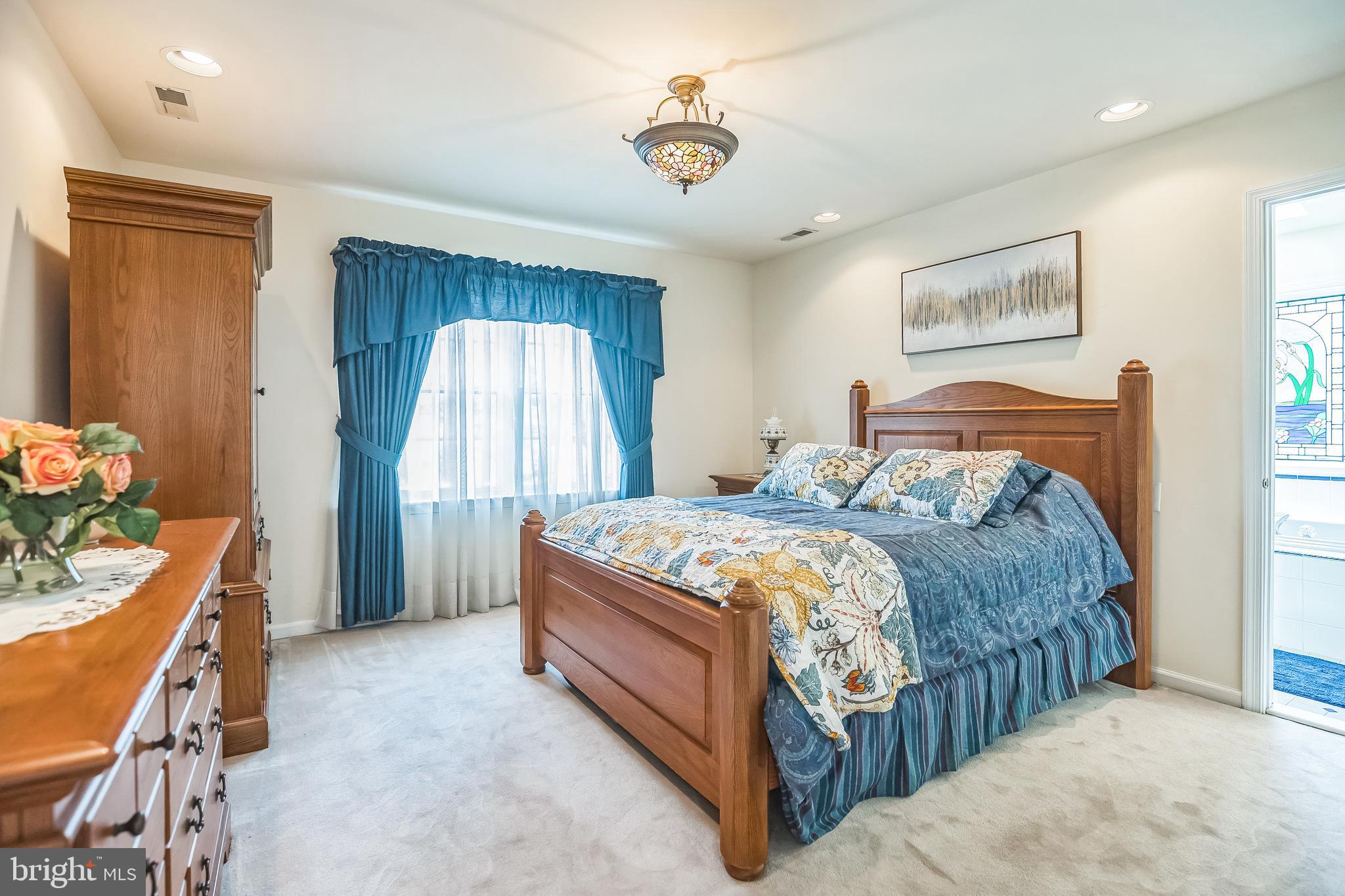 241 Bells Lake Road Turnersville, NJ 08012 - Photo 16 of 33 Primary Bedroom