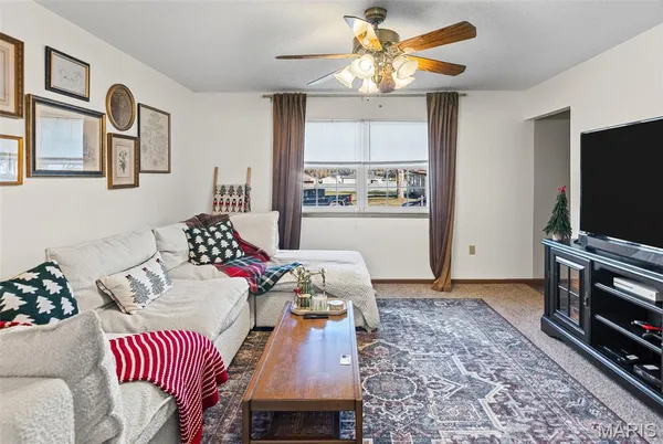 $215,000 | 350 Illinois Avenue, Wood River, IL 62095