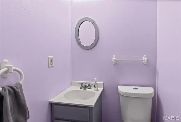 $215,000 | 350 Illinois Avenue, Wood River, IL 62095