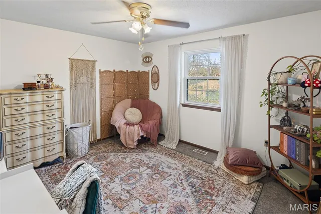 $215,000 | 350 Illinois Avenue, Wood River, IL 62095