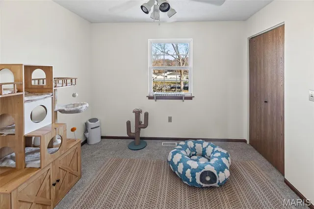 $215,000 | 350 Illinois Avenue, Wood River, IL 62095