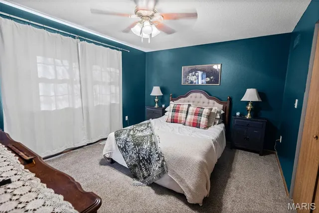 $215,000 | 350 Illinois Avenue, Wood River, IL 62095