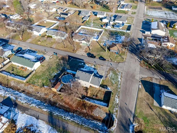 $215,000 | 350 Illinois Avenue, Wood River, IL 62095