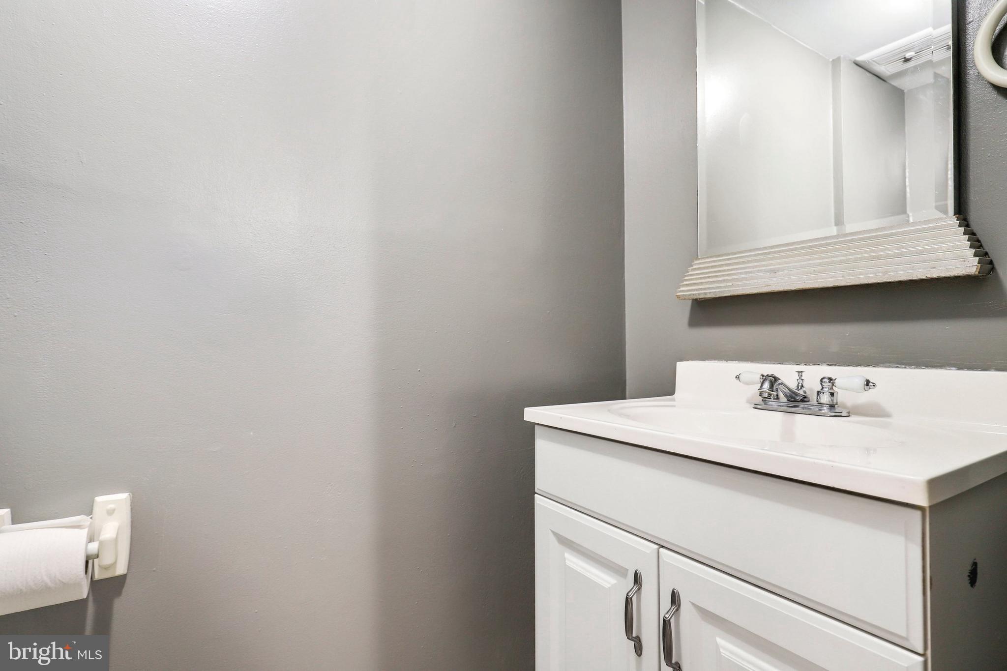 12159 Dove Circle Laurel, MD 20708 - Photo 16 of 37