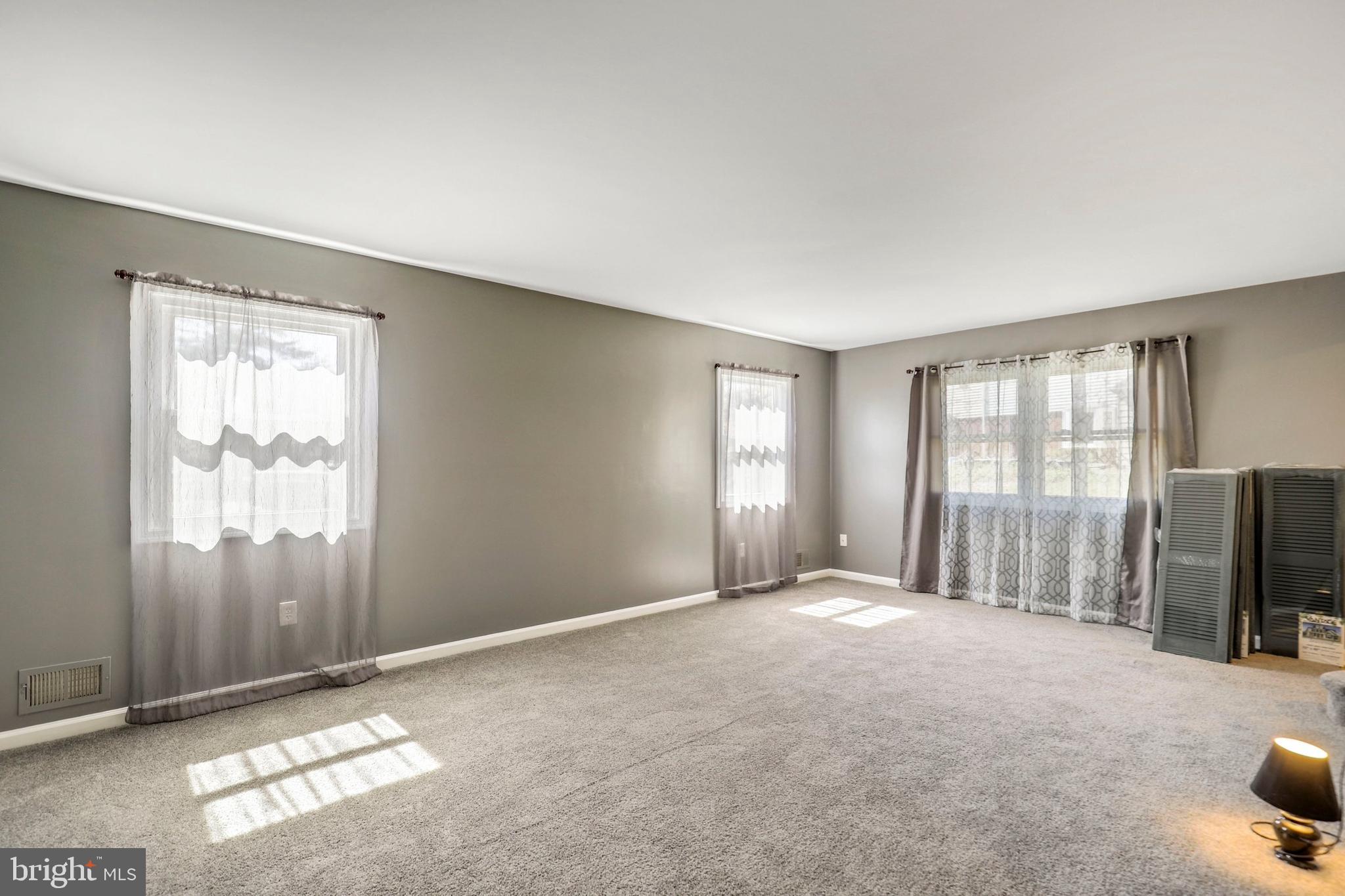 12159 Dove Circle Laurel, MD 20708 - Photo 4 of 37