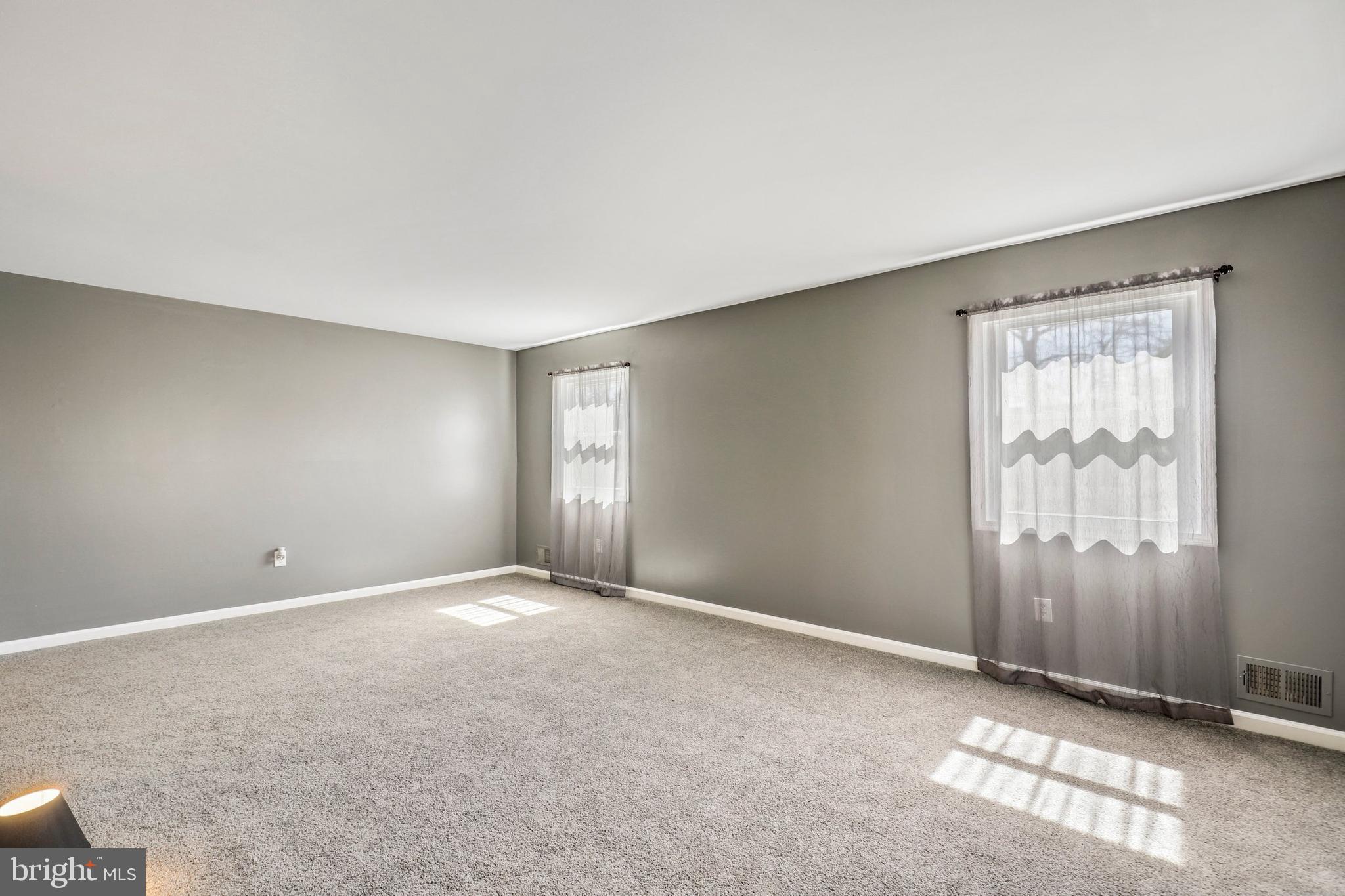 12159 Dove Circle Laurel, MD 20708 - Photo 7 of 37