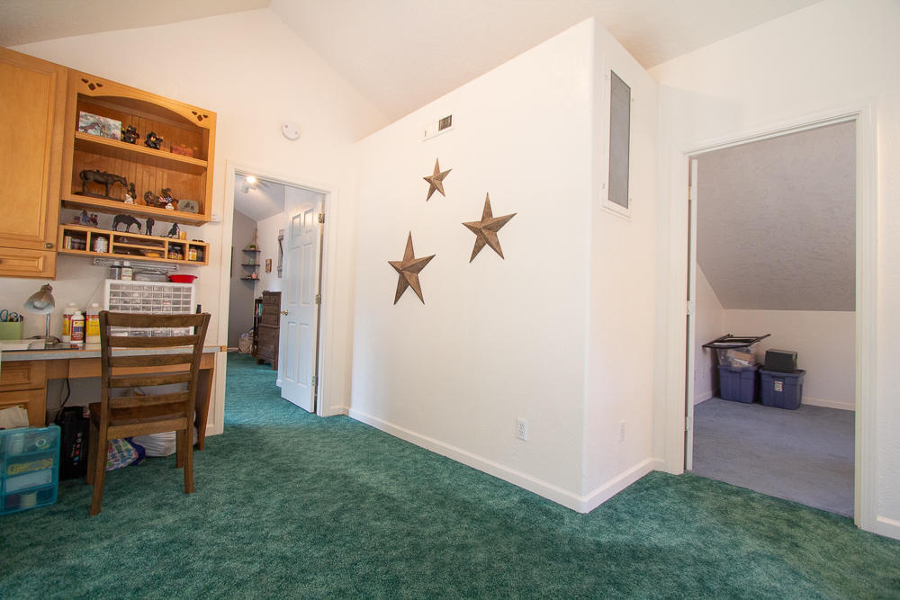 9254 Old Fort Road Klamath Falls, OR 97601 - Photo 34 of 62 54