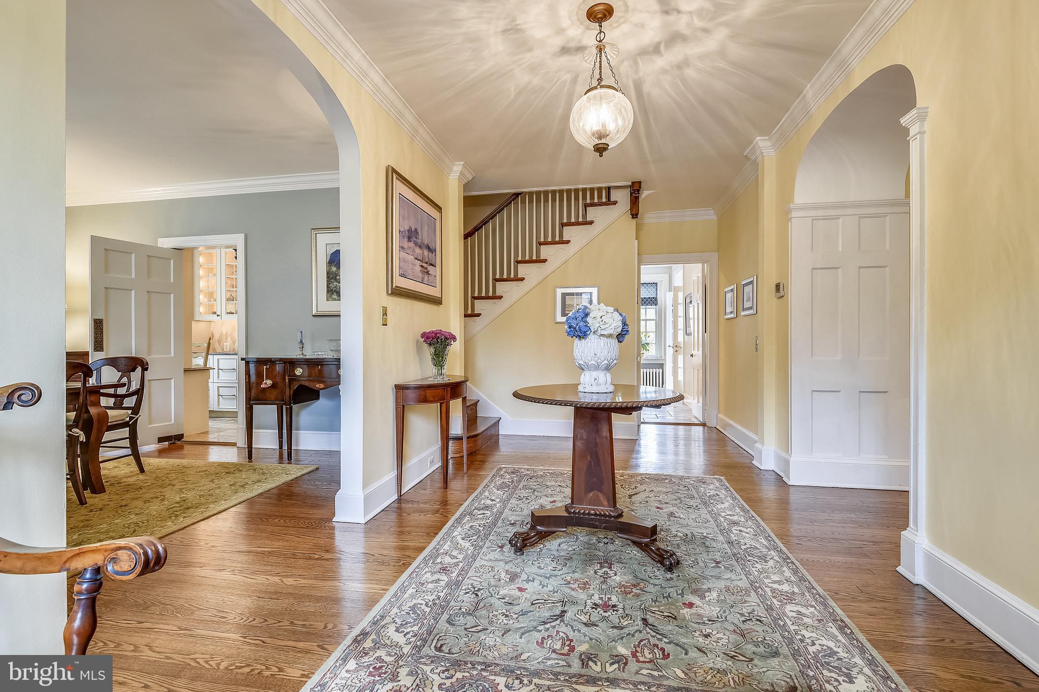 105 Tunbridge Road Baltimore, MD 21212 - Photo 12 of 62 Amazing flow to formal areas via arched doorways