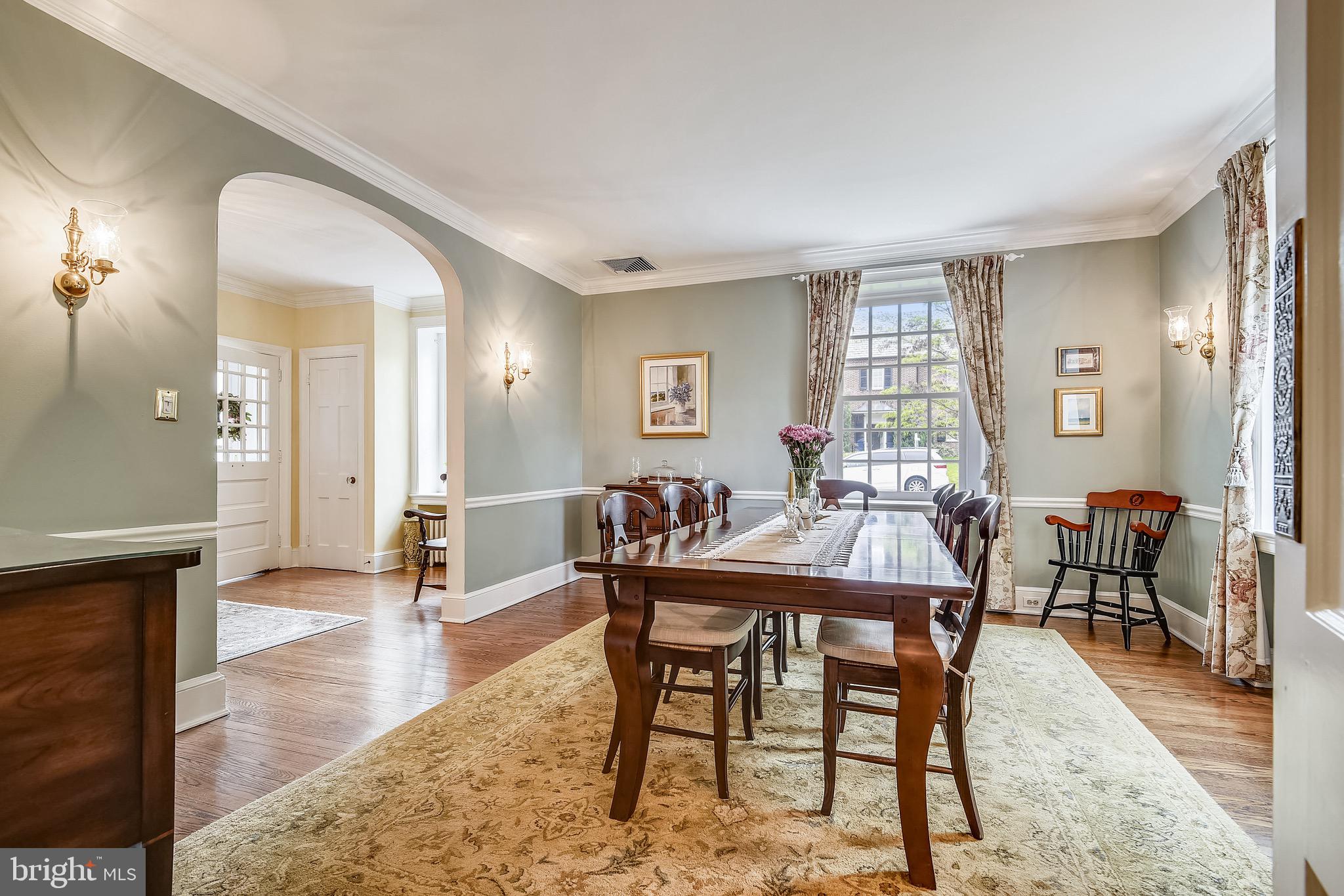 105 Tunbridge Road Baltimore, MD 21212 - Photo 14 of 62 a view of a dining room with furniture
