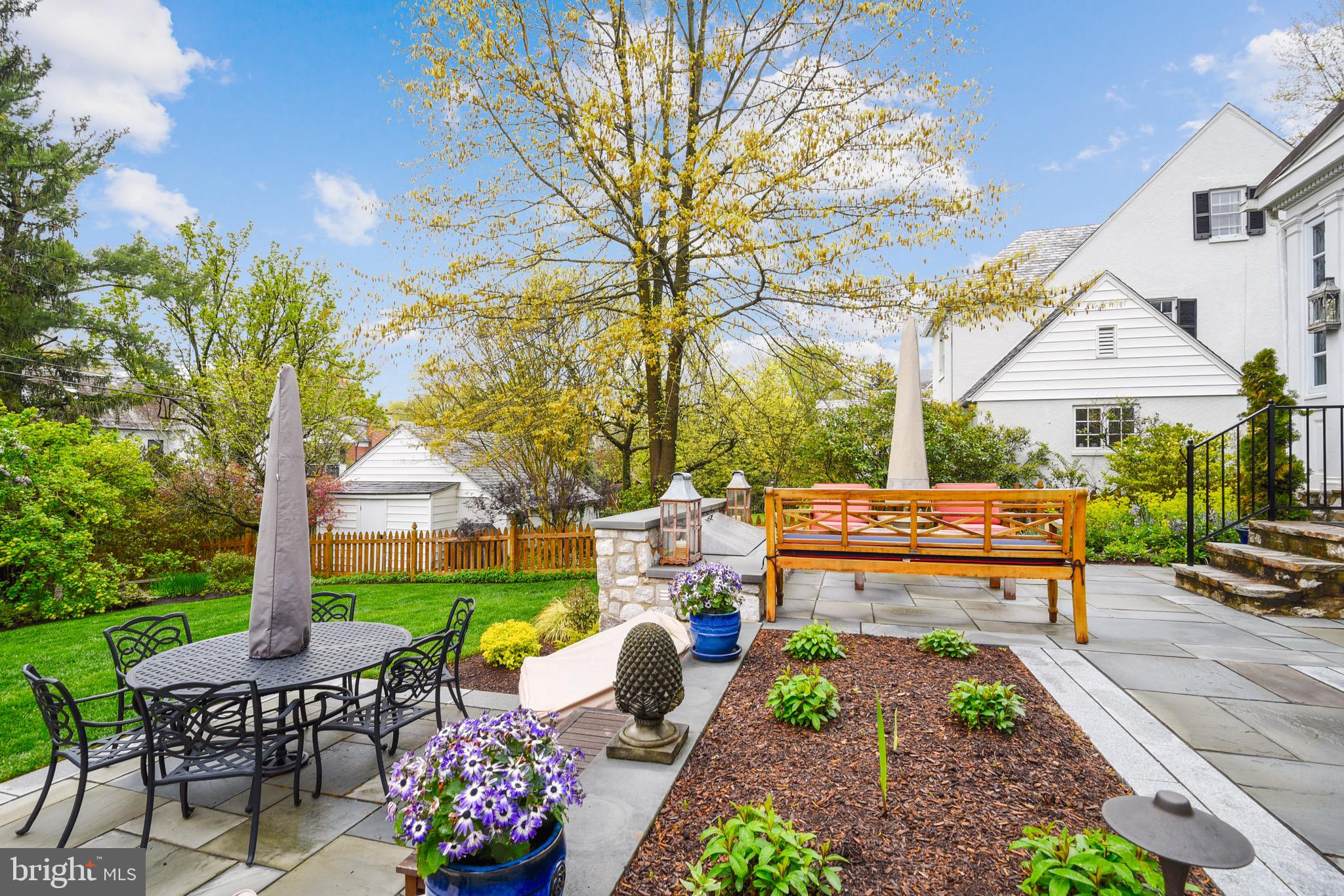 105 Tunbridge Road Baltimore, MD 21212 - Photo 56 of 62 Dine al fresco
