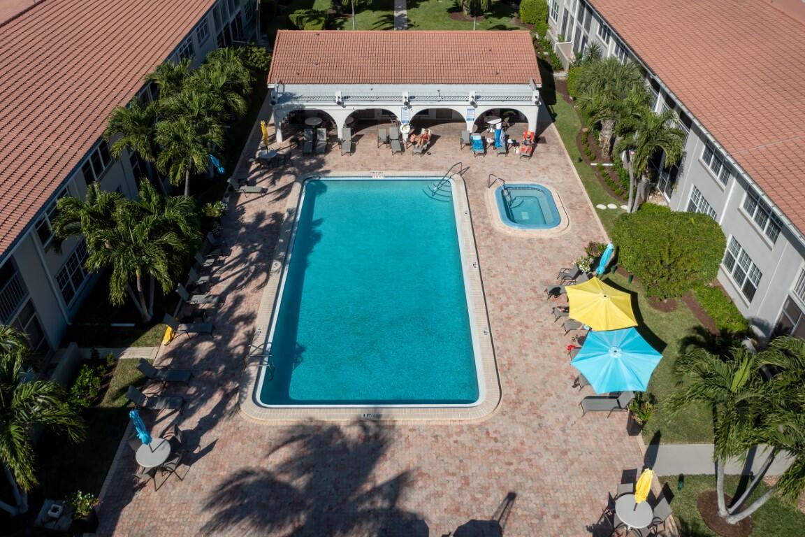 250 Northeast 20th Street, Unit 229 Boca Raton, FL 33431 - Photo 21 of 32 Clubhouse & Community Pool