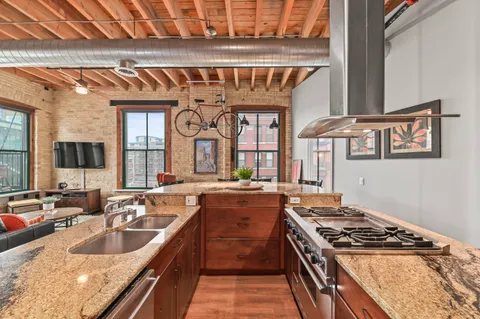 $539,000 | 205 North Water Street, Unit 404, Milwaukee, WI 53202