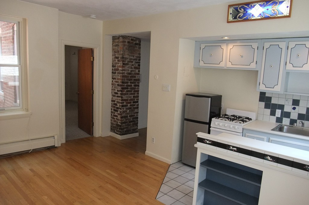 47 Tileston Street, Unit 6 Boston, MA 02113 - Photo 2 of 10