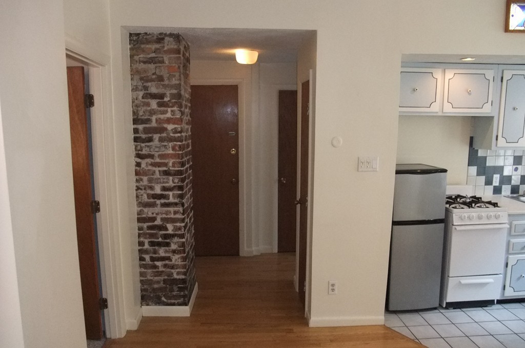 47 Tileston Street, Unit 6 Boston, MA 02113 - Photo 4 of 10