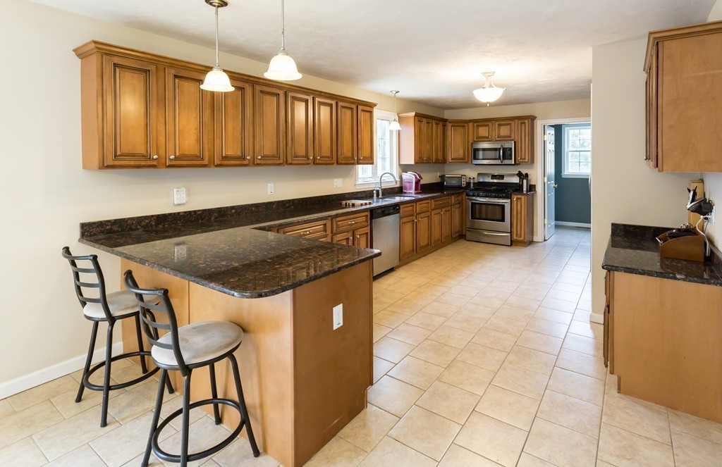 1193 Mendon Road Northbridge, MA 01534 - Photo 12 of 30 Gallery Image 12