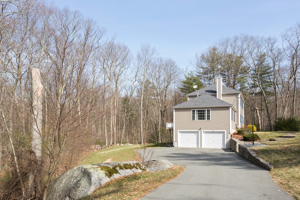 1193 Mendon Road Northbridge, MA 01534 - Photo 5 of 30 Gallery Image 5