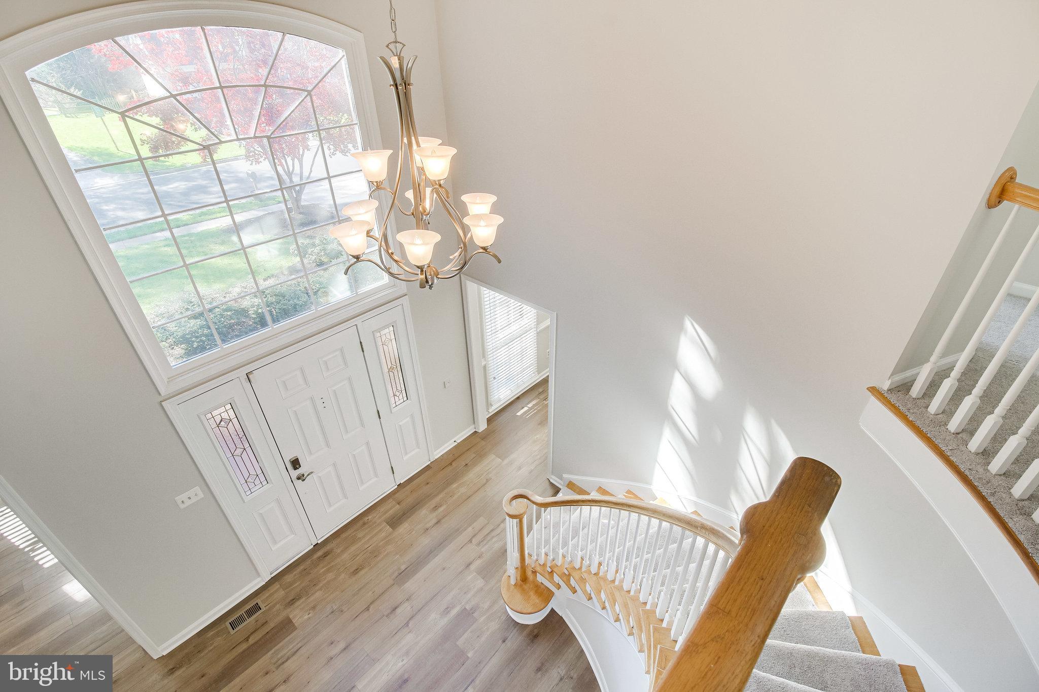 9412 Eagle Trace Fairfax Station, VA 22039 - Photo 9 of 89 Foyer