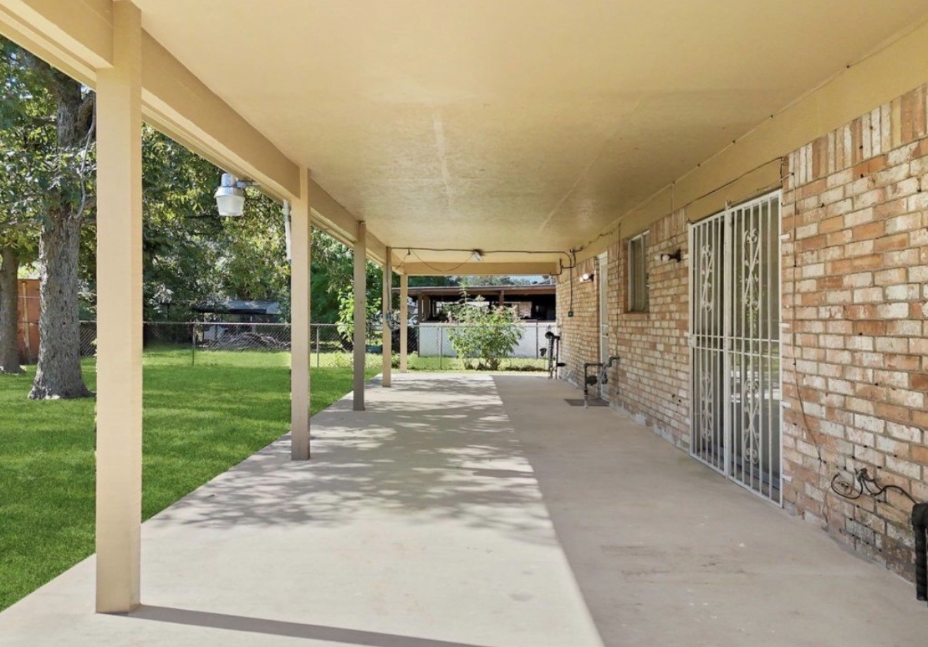 4114 Connorvale Road Houston, TX 77039 - Photo 2 of 24