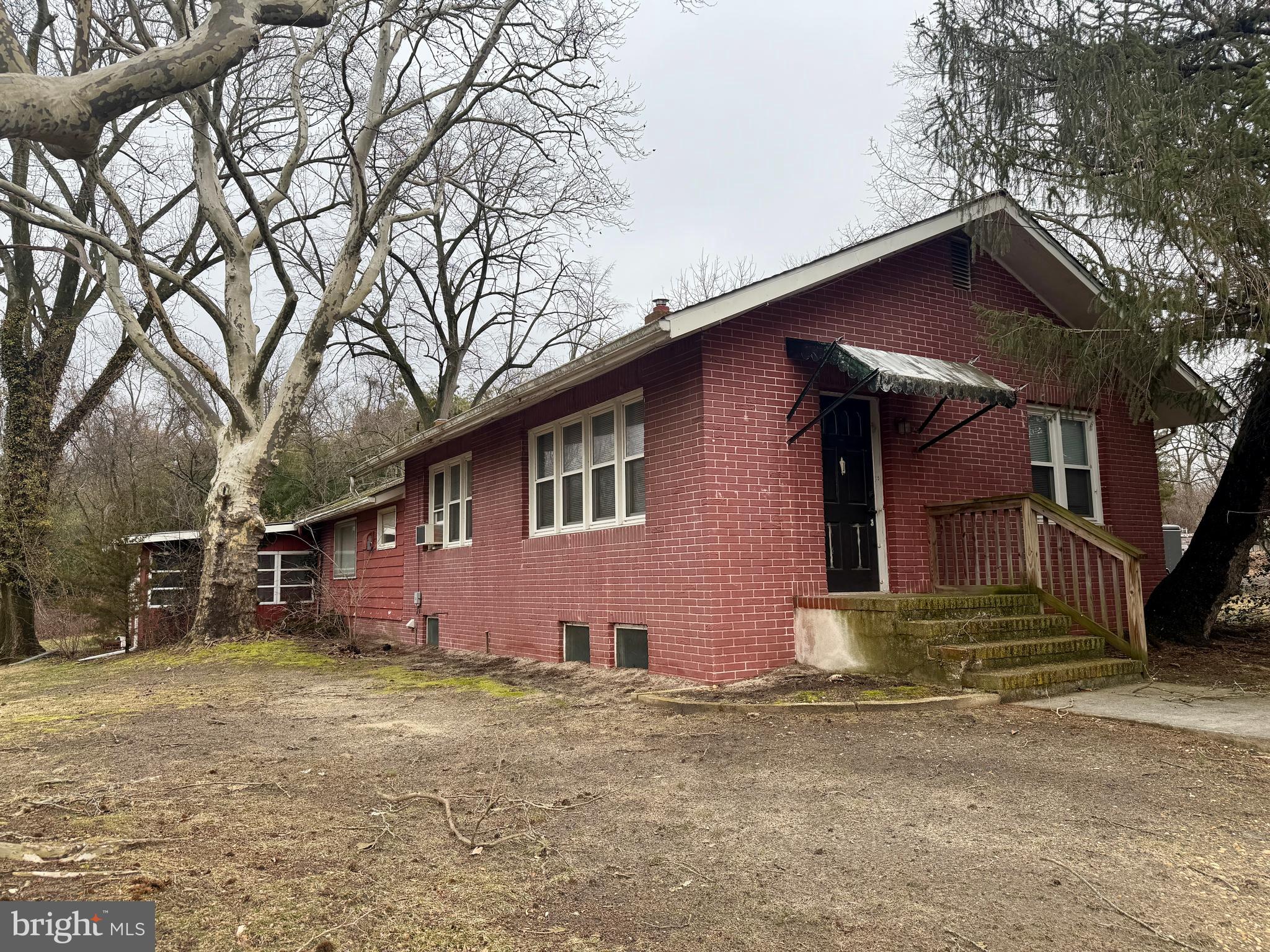 609 Hurffville - Cross Keys Road Sewell, NJ 08080 - Photo 3 of 18 a front view of a house with a yard