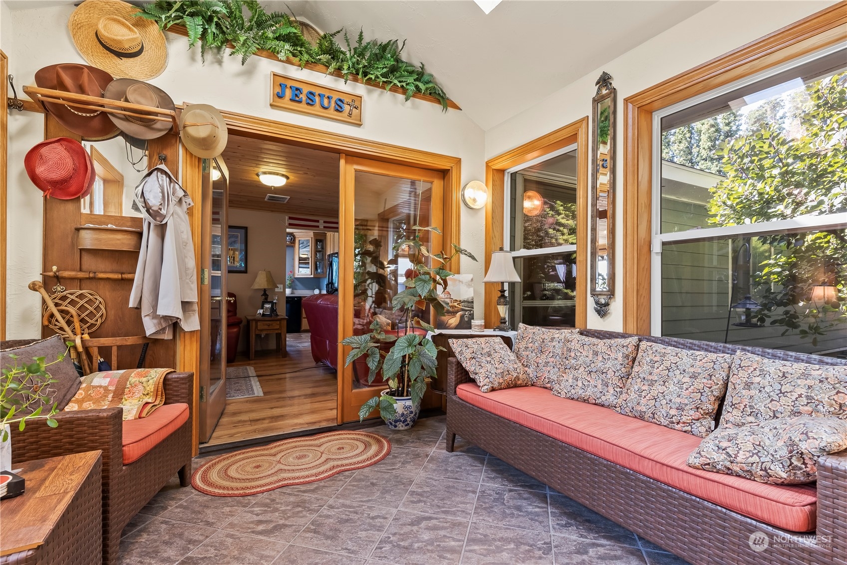 10502 Estes Road Yakima, WA 98908 - Photo 5 of 35