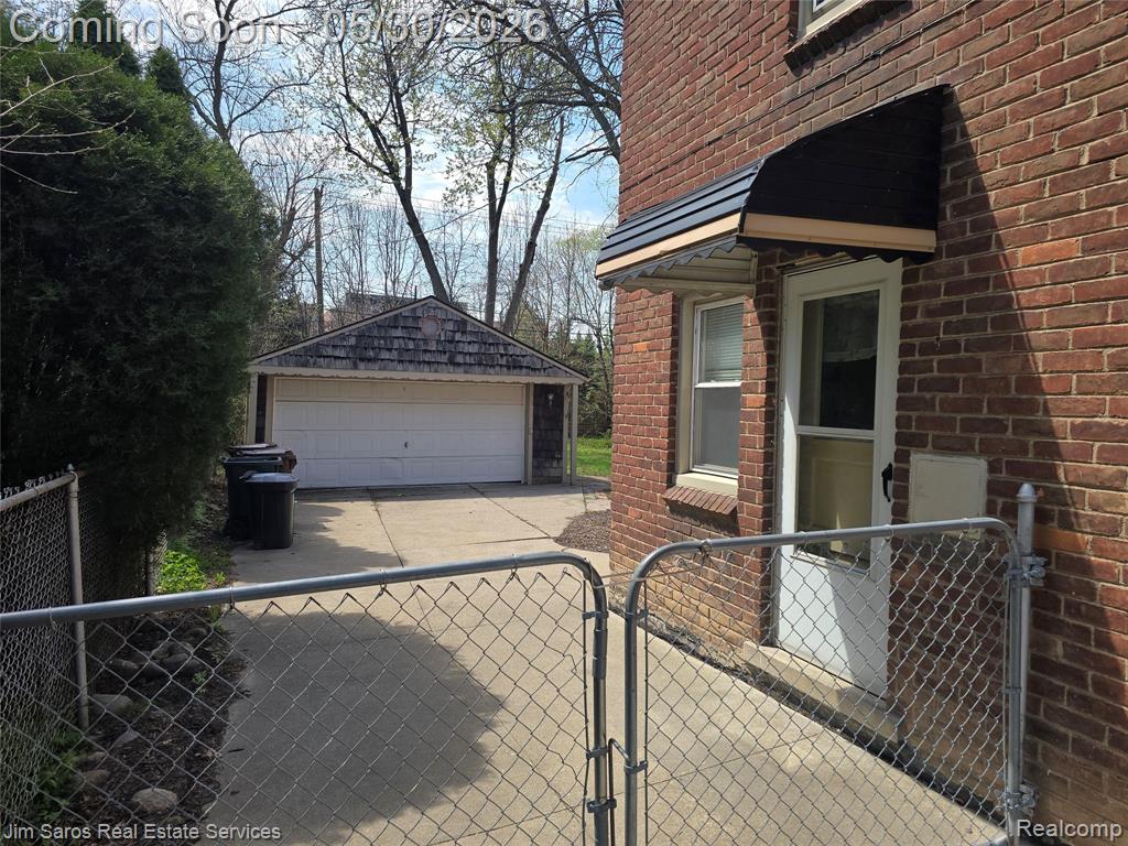 1705 Bournemouth Road Grosse Pointe, MI 48236 - Photo 14 of 20