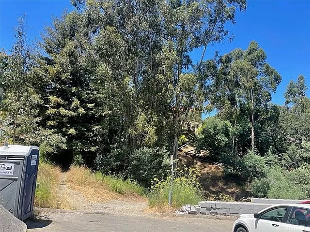 0 Sheridan Road Oakland, CA 94618 - Photo 2 of 4 a view of a street