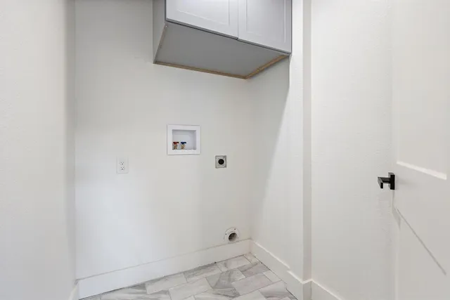 $489,900 | 5936 Spring Glen Drive, Dallas, TX 75232