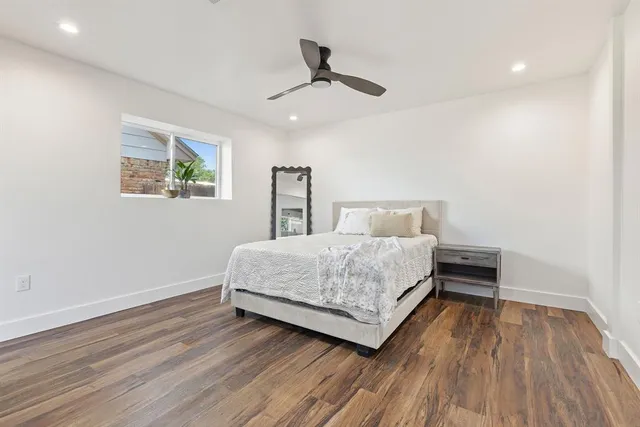 $489,900 | 5936 Spring Glen Drive, Dallas, TX 75232