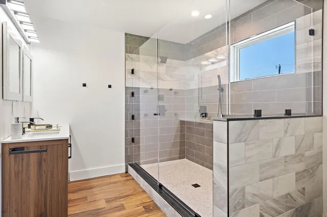 $489,900 | 5936 Spring Glen Drive, Dallas, TX 75232